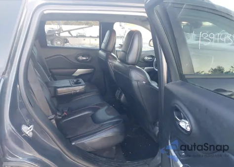 2017 Jeep Cherokee Trailhawk 4X4 z USA, uszkodzony, nr VIN 1C4PJMBB1HW622102